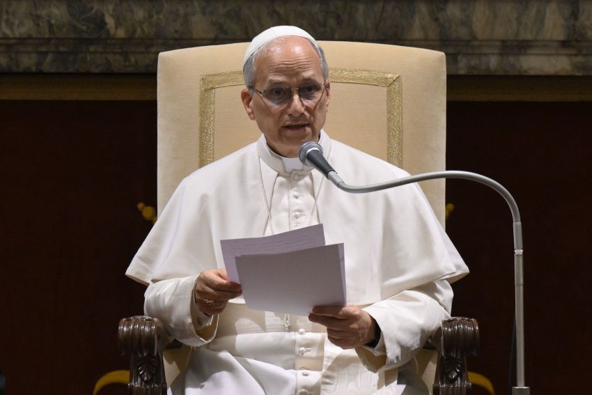 Papa &ldquo;Diritto alla libert&agrave; di stampa &egrave; spesso violato&rdquo;