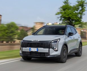 Kia Sportage si rinnova con la motorizzazione Trifuel