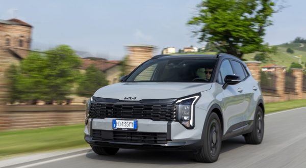 Kia Sportage si rinnova con la motorizzazione Trifuel