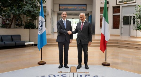 Piantedosi a Lione incontra il segretario generale dell’Interpol