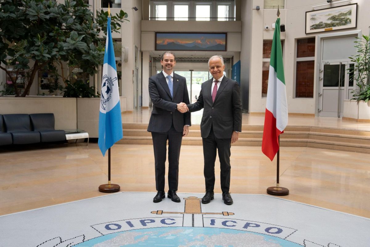 Piantedosi a Lione incontra il segretario generale dell&rsquo;Interpol