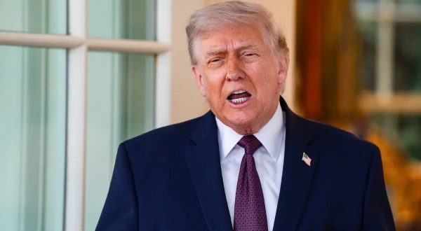 Trump “Ottimo rapporto con Xi, su vendita armi a Taiwan ne parlerò con lui”