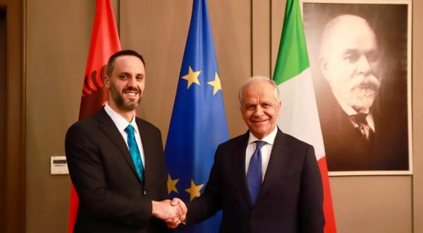 Piantedosi a Tirana incontra l’omologo albanese “Ottima collaborazione”