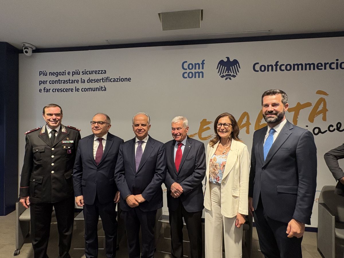 Confcommercio, nel 2025 l&rsquo;illegalit&agrave; &egrave; costata alle imprese 41 miliardi di euro