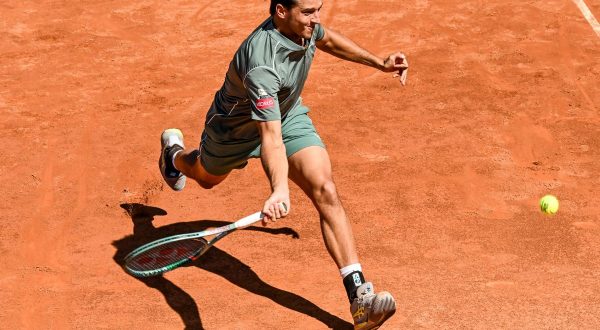 Darderi non smette di sognare, batte Jodar e vola in semifinale a Roma