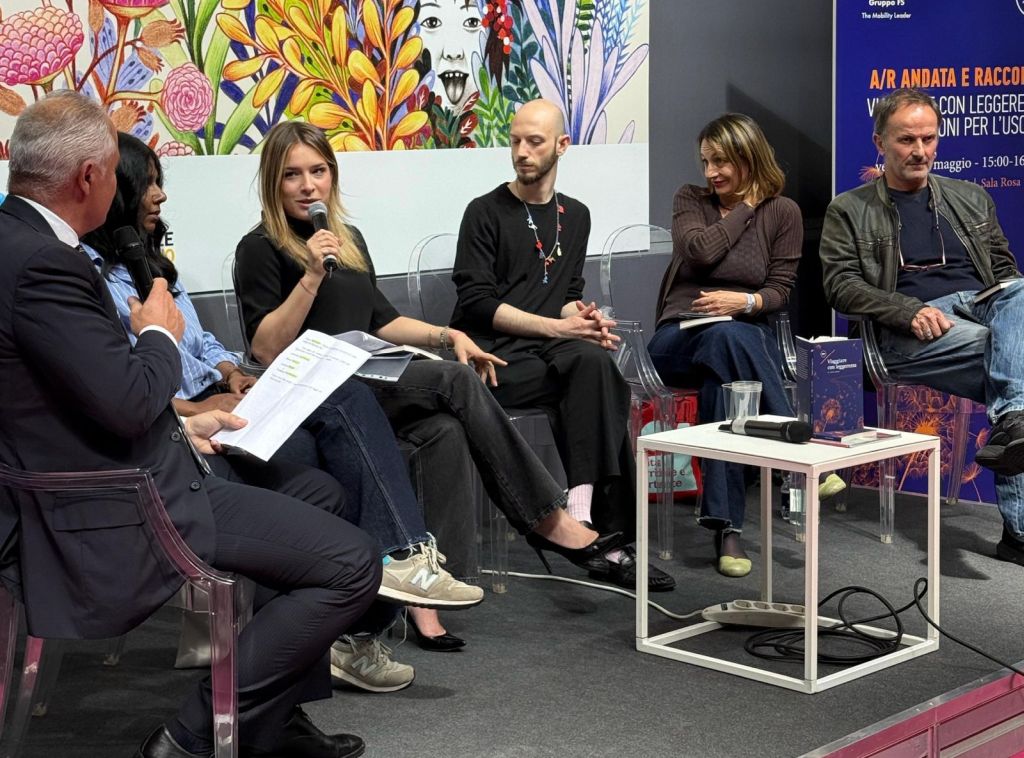 Gruppo FS, a Torino presentato il libro &ldquo;Viaggiare con leggerezza&rdquo;