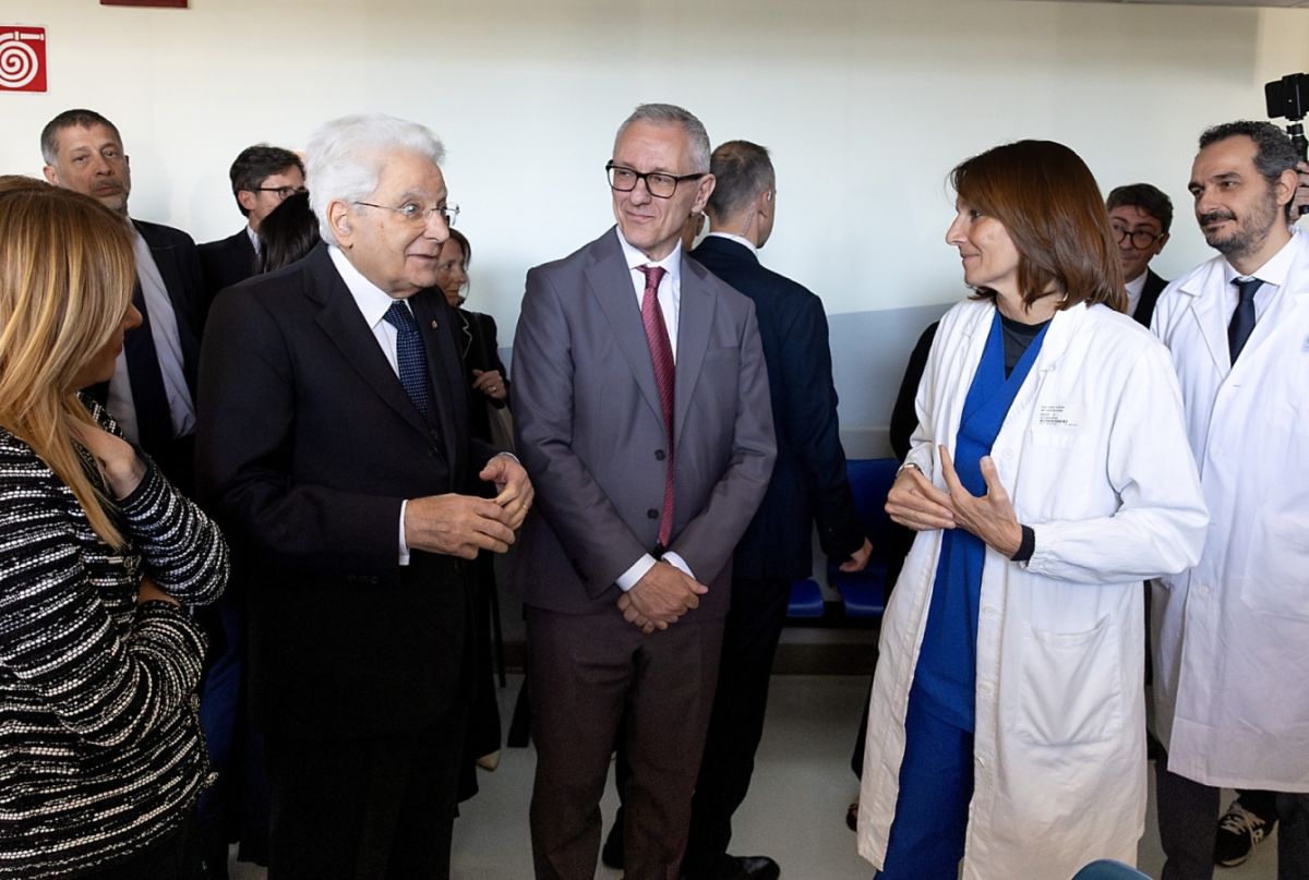 Mattarella a medici ospedale di Modena &ldquo;Grazie per quello che fate&rdquo;