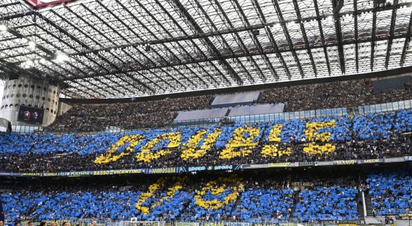 L&rsquo;Inter festeggia il double, a San Siro 1-1 col Verona