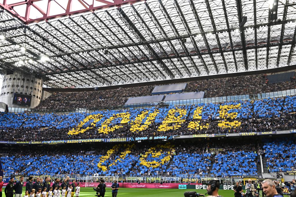 L&rsquo;Inter festeggia il double, a San Siro 1-1 col Verona