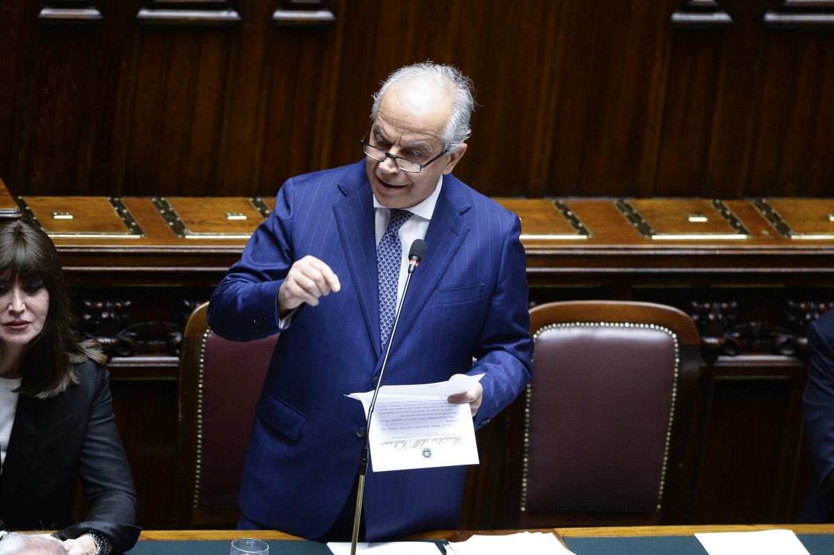 Modena, Piantedosi &ldquo;No terrorista ma sbagliato parlare di gesto isolato di un folle&rdquo;