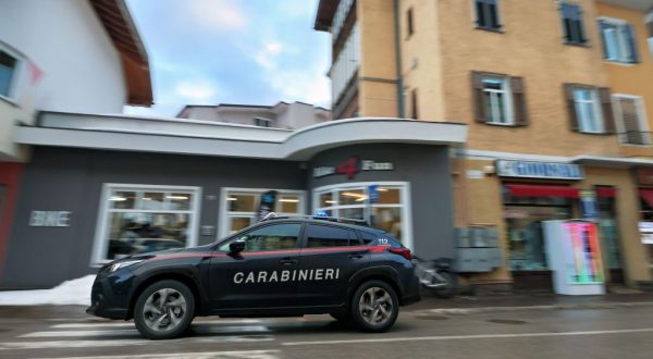 Napoli, trovati i corpi senza vita di due donne in un cantiere edile