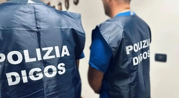 Siena, denunciati 13 minorenni per propaganda di idee fondate sull’odio razziale