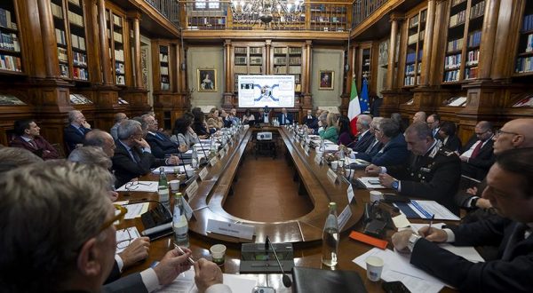 Terra dei Fuochi, cabina di regia “significativo rafforzamento azione interforze”