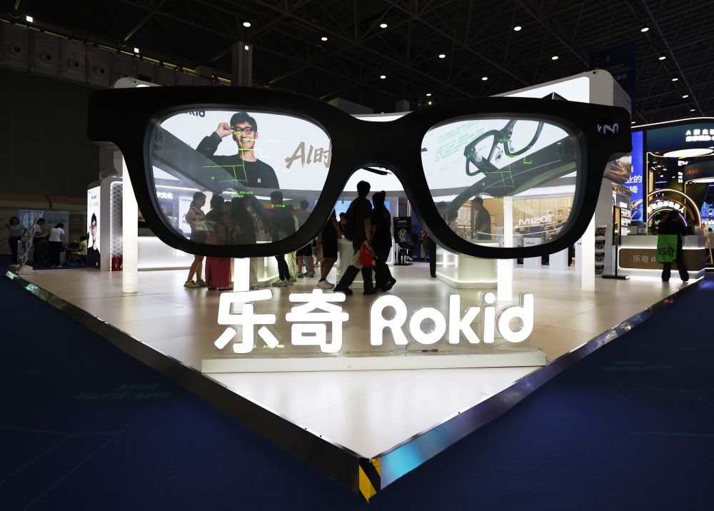 Cina, forte aumento di vendite nei settori legati all&rsquo;IA