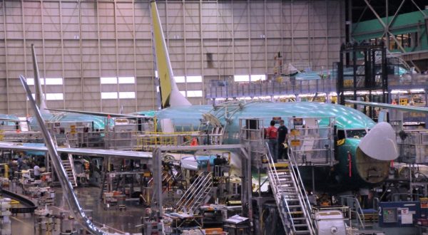 Cina, il ministero del Commercio annuncia l’acquisto di 200 Boeing
