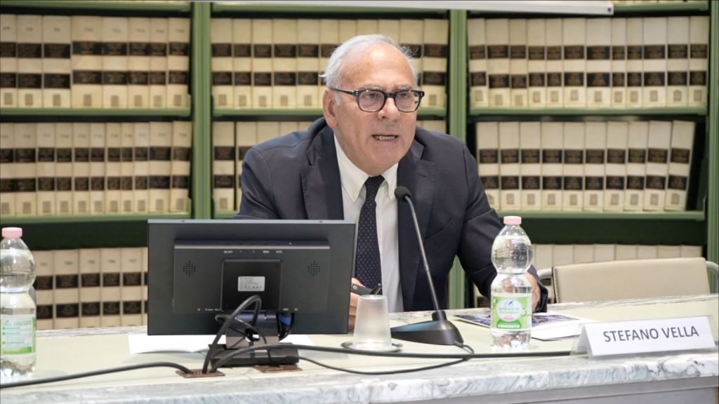 Farmaceutica, Vella &ldquo;Innovazione cruciale ma le persone devono restare al centro&rdquo;