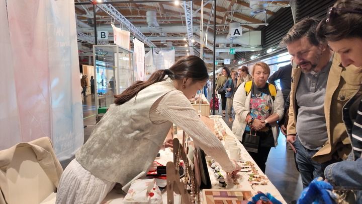 La citt&agrave; cinese di Jingdezhen porta le sue ceramiche alla Mida di Firenze