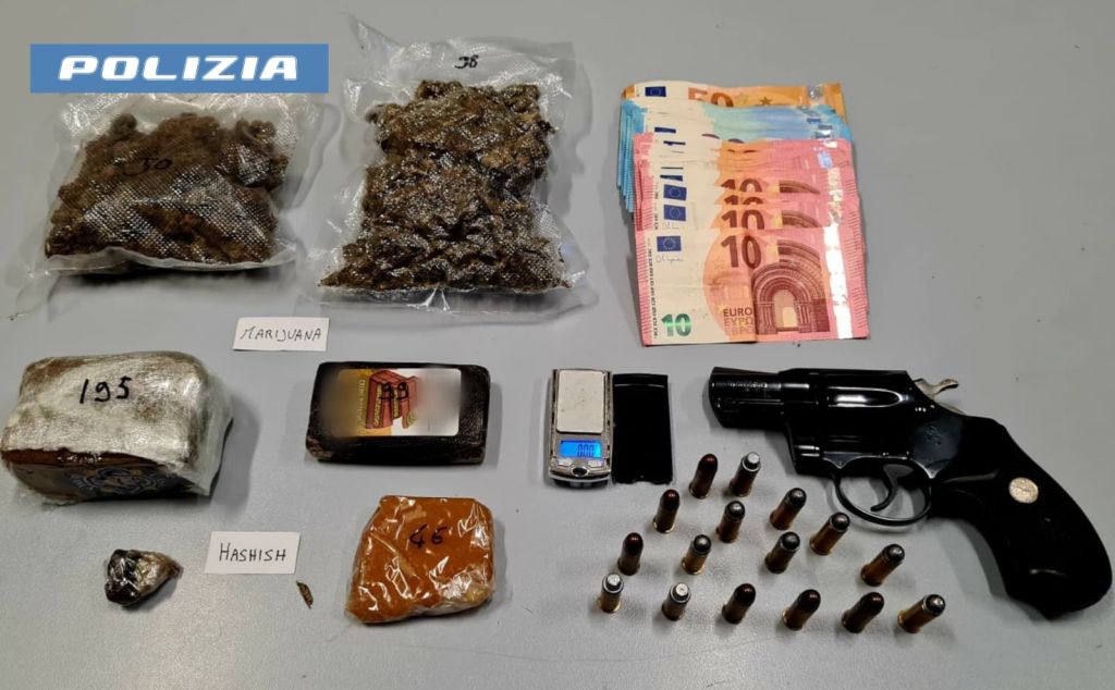 Droga, armi ed estorsioni a Reggio Calabria. Maxi blitz con 32 arresti