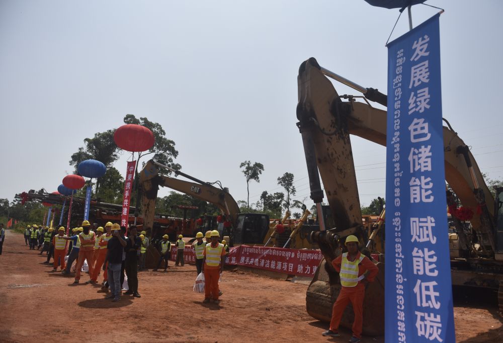Cina, aumentano gli investimenti diretti all&rsquo;estero