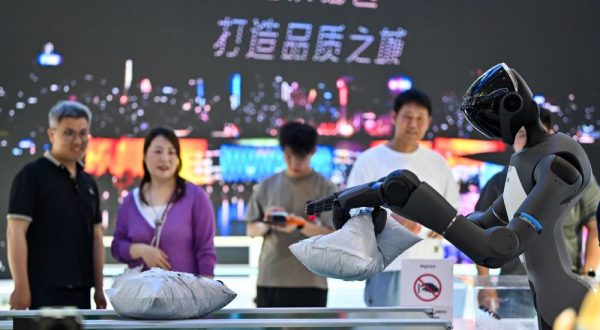 Cina, intelligenza artificiale sempre più integrata nei processi industriali