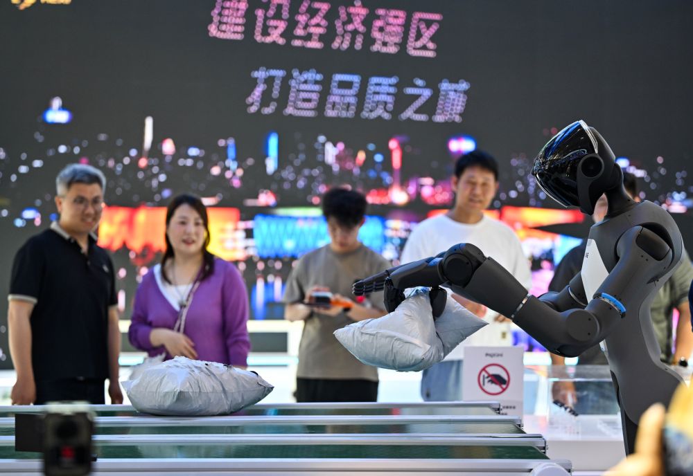 Cina, intelligenza artificiale sempre pi&ugrave; integrata nei processi industriali