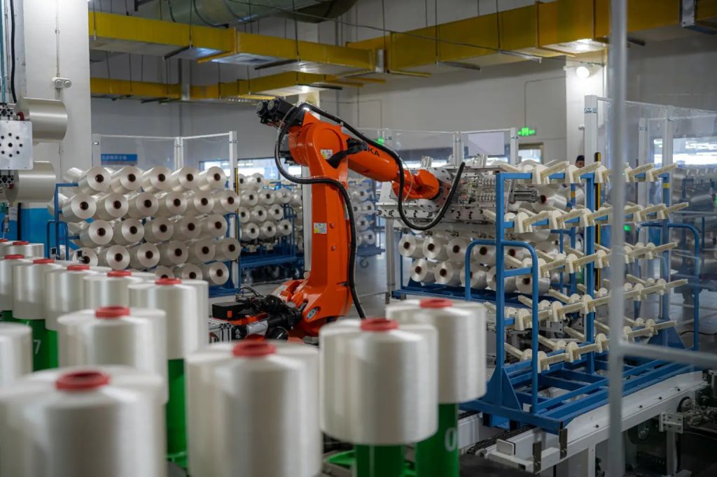 Cina, utili delle imprese statali in aumento dell&rsquo;1,9% nei primi 4 mesi del 2026