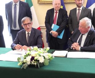 La Russa firma a Parigi protocollo di cooperazione con il Senato francese