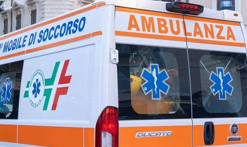 Scontro frontale nel Palermitano: un morto e quattro feriti sulla Strada Statale 113