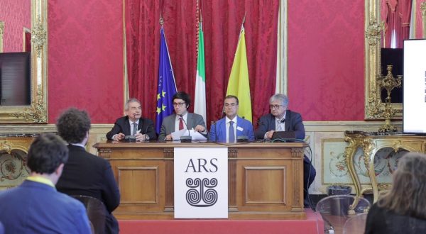 Scompenso cardiaco, per le cure approccio sempre più multidisciplinare