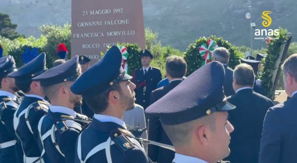 Piantedosi e Nordio alla commemorazione sul luogo della strage di Capaci