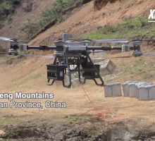 Cina, nello Yunnan i droni sempre pi&ugrave; utilizzati per costruire in zone impervie