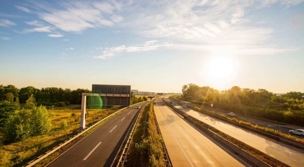 Strade e autostrade sempre più smart, meno intervento umano, più sicurezza