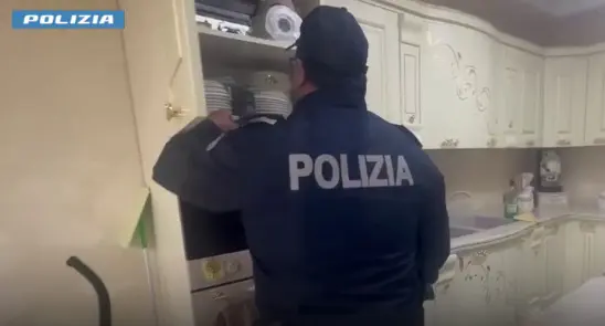 Traffico di droga a Palermo gestito dai clan mafiosi, 26 arresti / Video