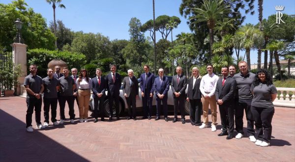 La Ferrari Luce presentata a Mattarella al Quirinale