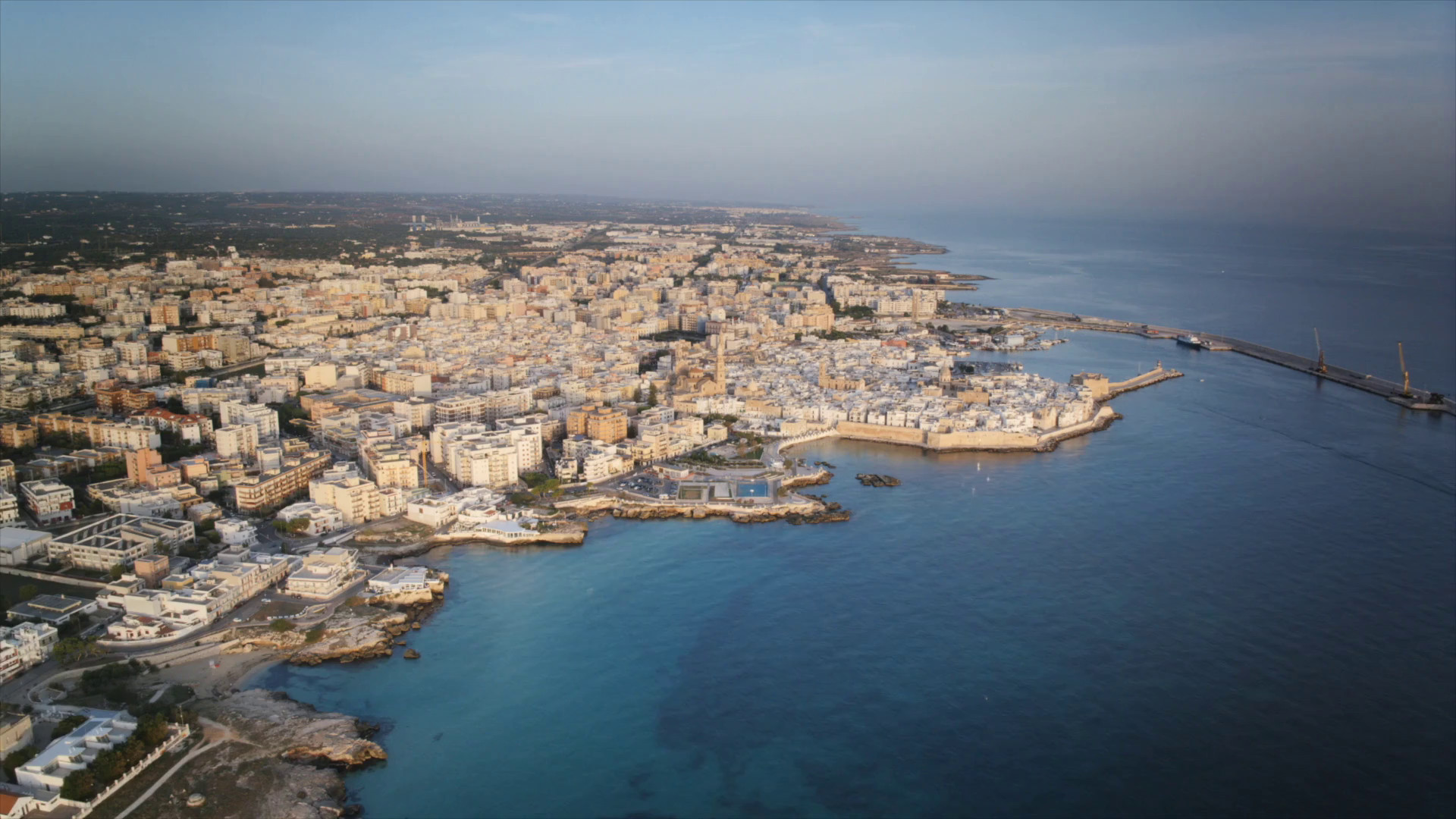 Com.It.Es Tunisia, Fratini &ldquo;Troppi ostacoli per gli italiani all&rsquo;estero&rdquo;