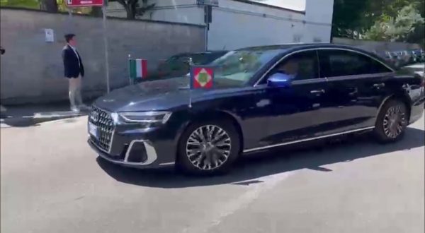Mattarella e Meloni arrivano all’Ospedale Maggiore di Bologna: le immagini