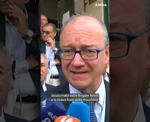 Gaffe di Valditara su Piersanti Mattarella: "Ucciso dalle Br" #ansa #news
