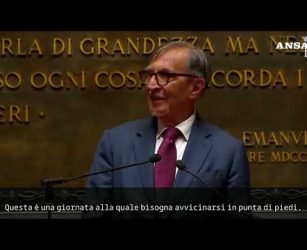 Senato, la cerimonia per le vittime del terrorismo con Mattarella#ansa #news