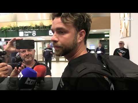 Maldive, arrivati a Malpensa i venti italiani della 'Duke of York' #ansa #news