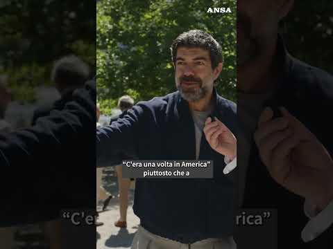 Pierfrancesco Favino e l'amore per le auto al Concorso d'Eleganza a Villa d'Este #ansa#news