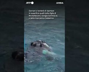 Maldive, i sub: "Stiamo facendo la nostra parte per riportarli a casa" #ansa#news