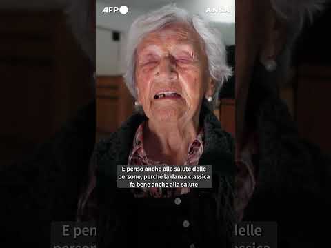 La storia di Evelyn, insegnante di danza all’eta’ di 100 anni: “Sogno ancora di ballare” #ansa #news
