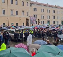 Addio a Zanardi: migliaia di persone ai funerali di Alex a Padova