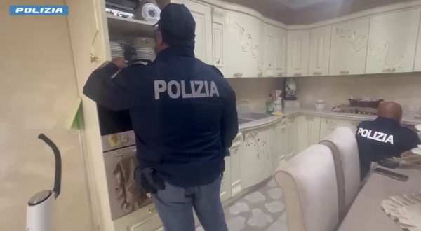 Traffico di droga gestito dai clan mafiosi, 26 arresti a Palermo