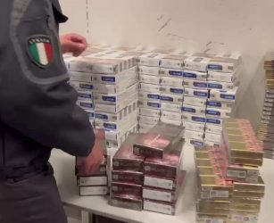 Varese, finora nel 2026 Gdf sequestra 2.563 kg di tabacco di contrabbando