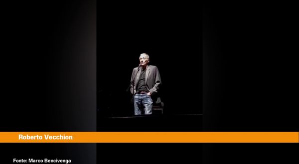 A Brescia omaggio di Roberto Vecchioni a Zanardi e Beccalossi
