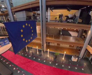 Dal Parlamento Ue bilancio da 1.780 miliardi