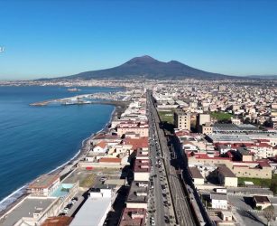 Castellammare, 14enne in difficolt&agrave; emotiva al telefono: carabiniere lo salva