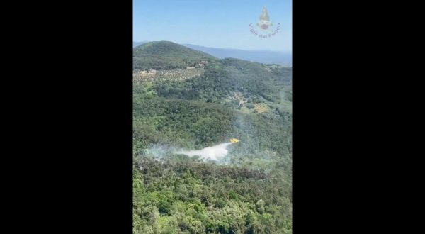 Incendio Monte Faeta, ricognizione aerea dei Vigili del Fuoco