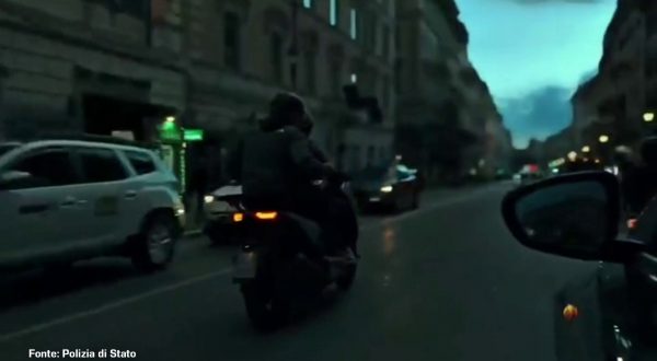 Blitz antidroga della polizia a Roma, arrestati 7 spacciatori
